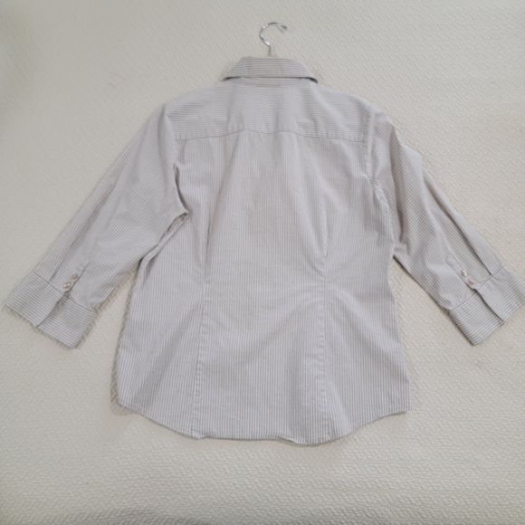 Kim Rogers Striped Button-Up Shirt Size Medium Tan 3/4 Sleeves - Picture 11 of 14